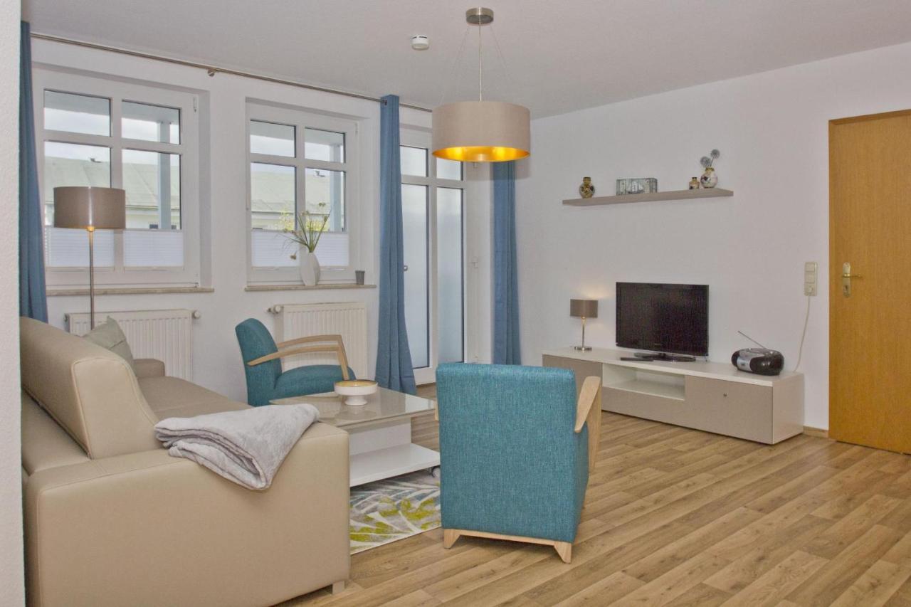Haus Strandeck Ferienwohnung Nr 07 inkl Sauna-Schwimmbadnutzung im AHOI Sellin Goehren  Exterior foto